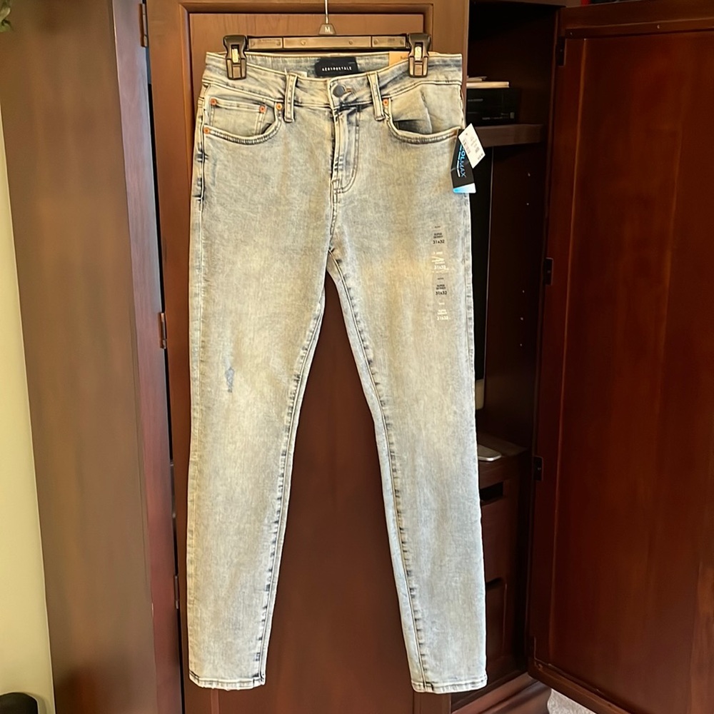 NWT Mens super skinny Aeropostale jeans